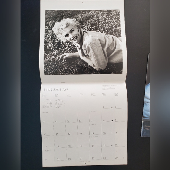 Marilyn Monroe's Calendar - Picture 3 of 4